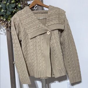 Cozy Cable Knit Sweater - Tan